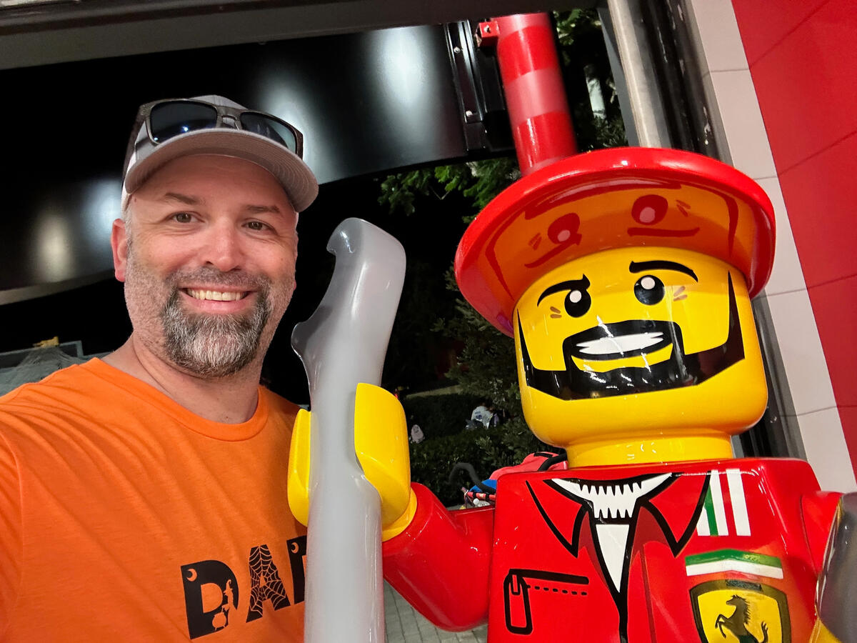 Ferrari Mechanic: Ferrari Build and Drive